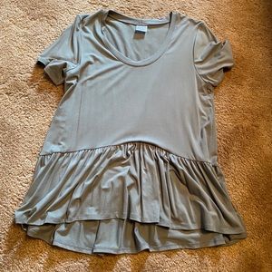 Jax and Lennon peplum shirt size small sage green